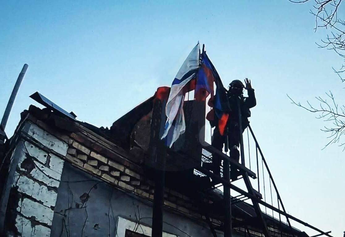 Донбасский фронт: над Павловкой поднят российский флаг