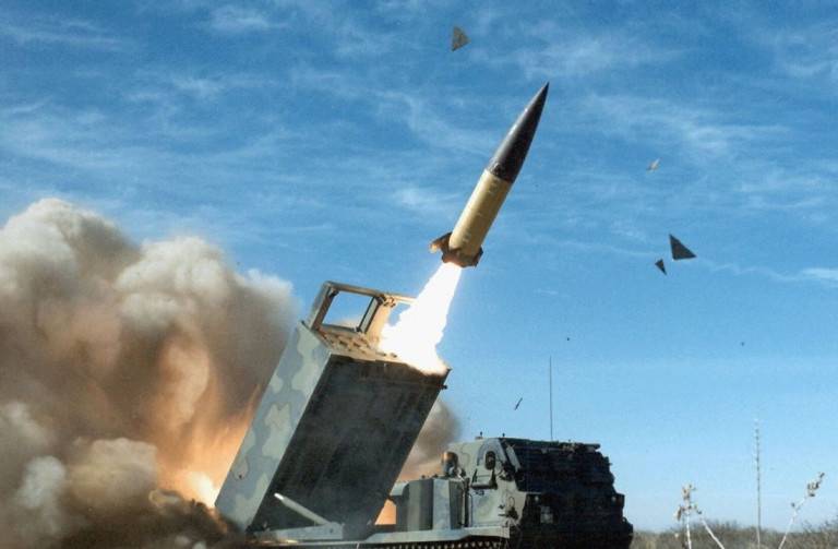 Южный фронт: Штаты поставят Украине дальнобойные ракеты для РСЗО HIMARS