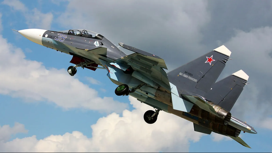 Управляемое оружие: улучшенные истребители Су-30СМ2 готовы служить ВКС РФ