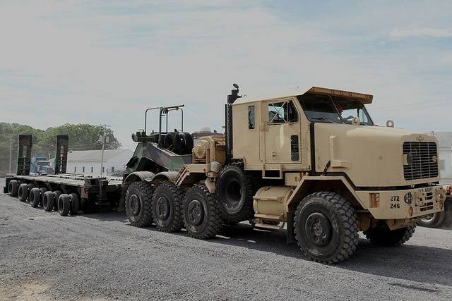 ФРГ отправит Украине тяжелые танковозы и бронированные автомобили