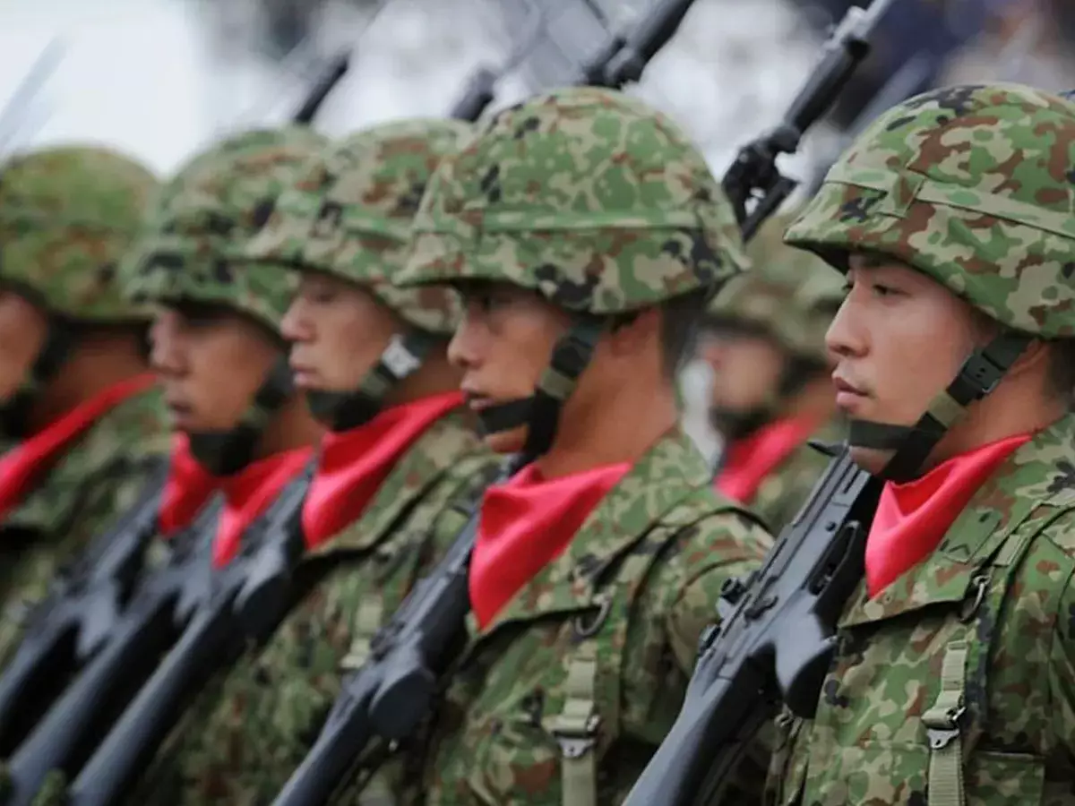 Bloomberg: Япония захотела сравняться с российской армией
