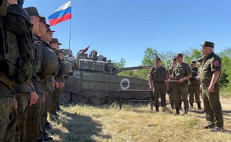 Плюсы и минусы создания добровольческих батальонов в России