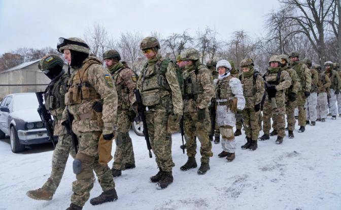 Зеленский привозит укро-мобиков в «донбасскую мясорубку» грузовиками