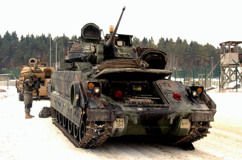 Украина получит американские БМП Bradley в модификации M2A2 ODS: особенности боевой машины