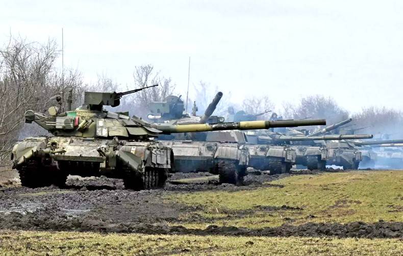 Названо необходимое количество танков для «сокрушительного удара» Украины