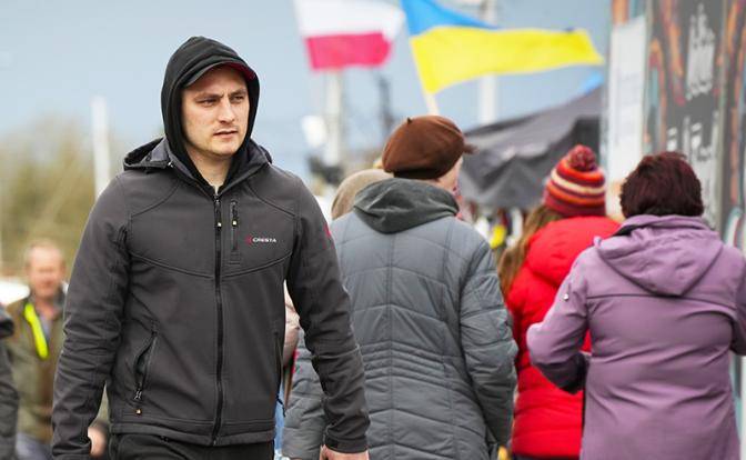 Не хочешь — заставим: европейская армия из украинских беженцев