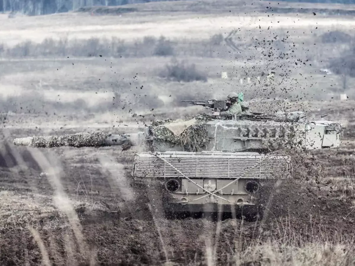 «Безумие»: немцы вспомнили о ВОВ после решения Шольца дать Украине танки