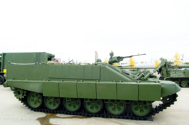 Тяжелые "танковые" БТР могут защитить пехоту от вражеского огня