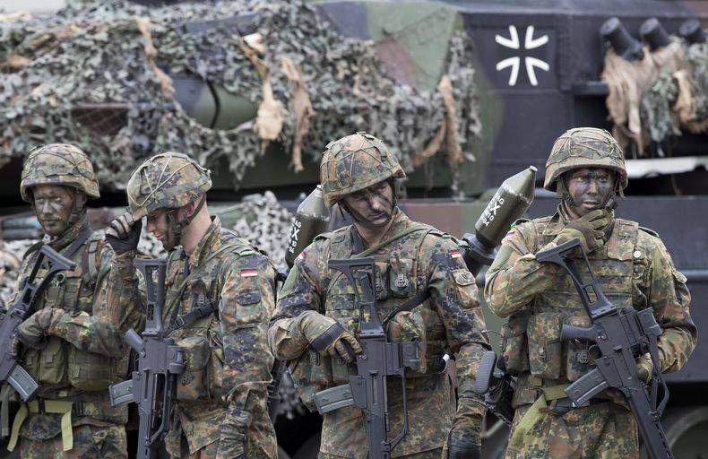 Россия опять лишила Германию армии