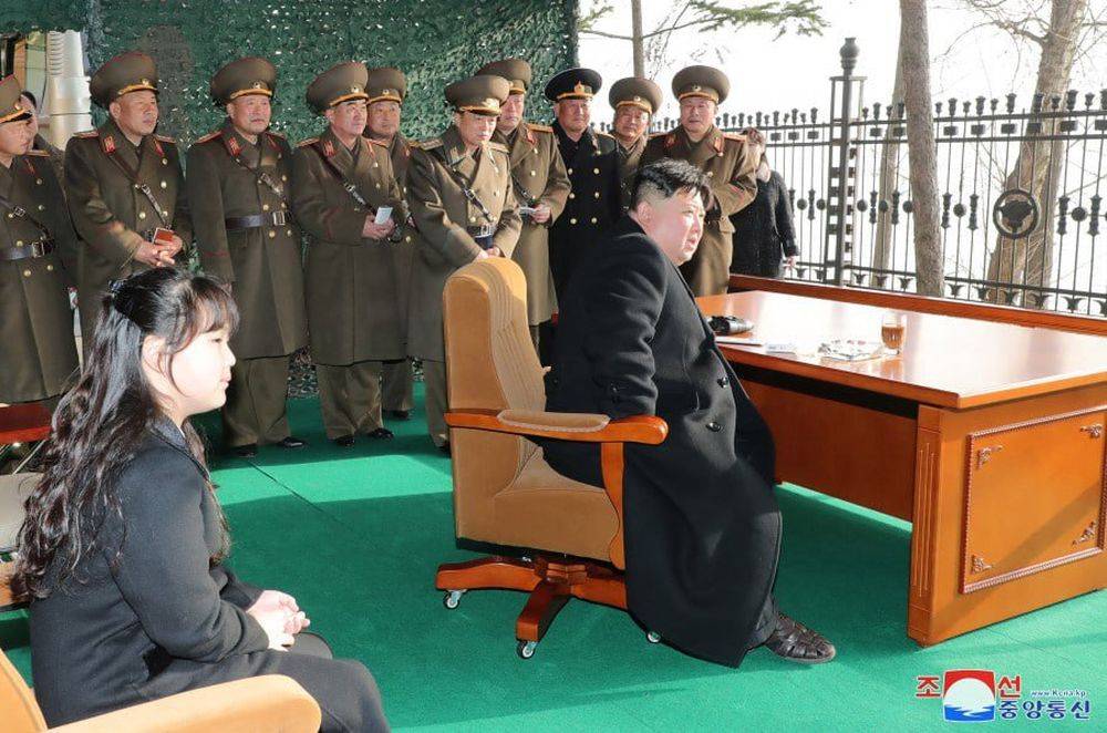 Ким Чен Ын приказал армии быть готовой захватить инициативу в случае войны