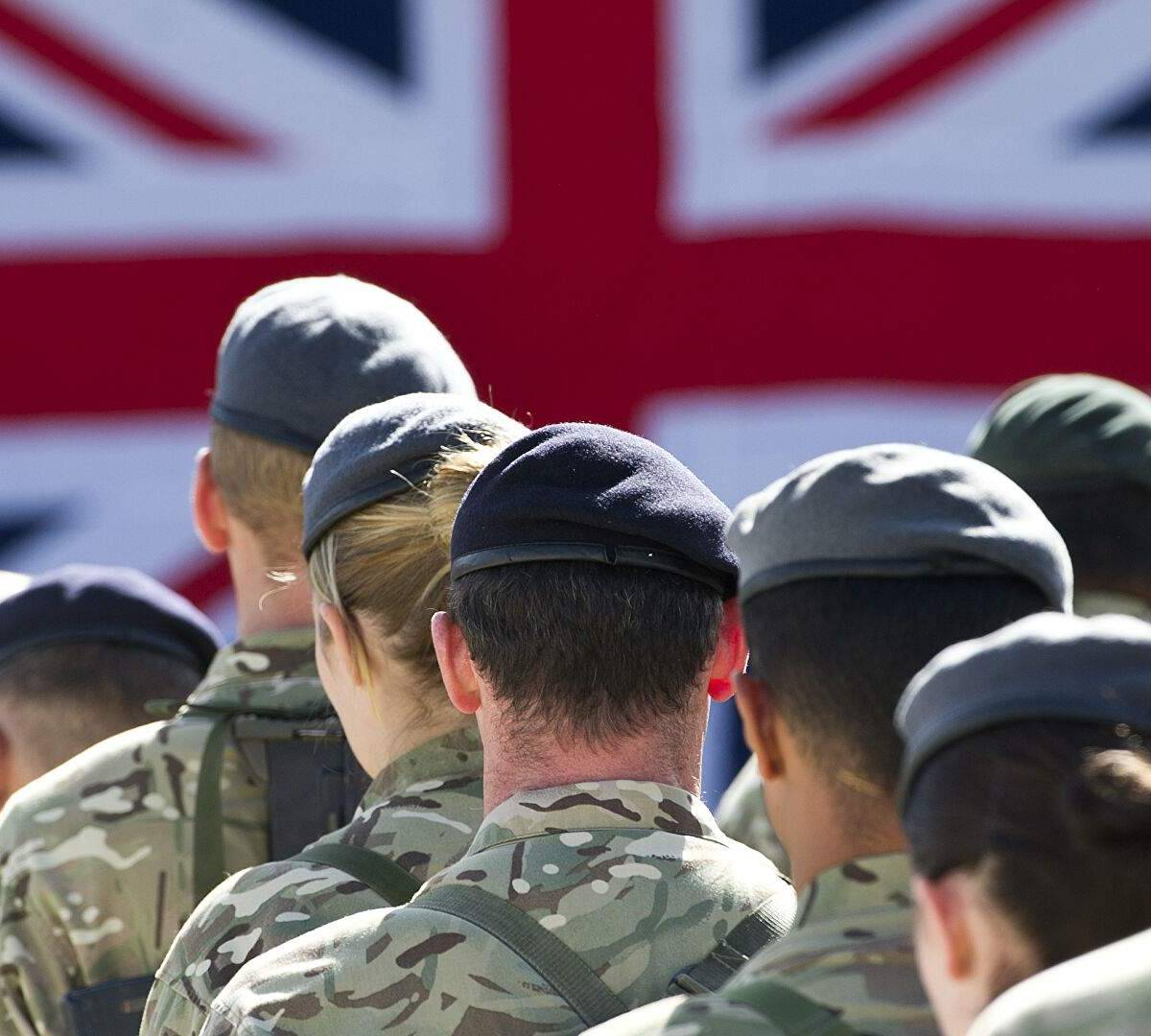 Daily Mail: парламент Великобритании назвал армию страны «декоративной»