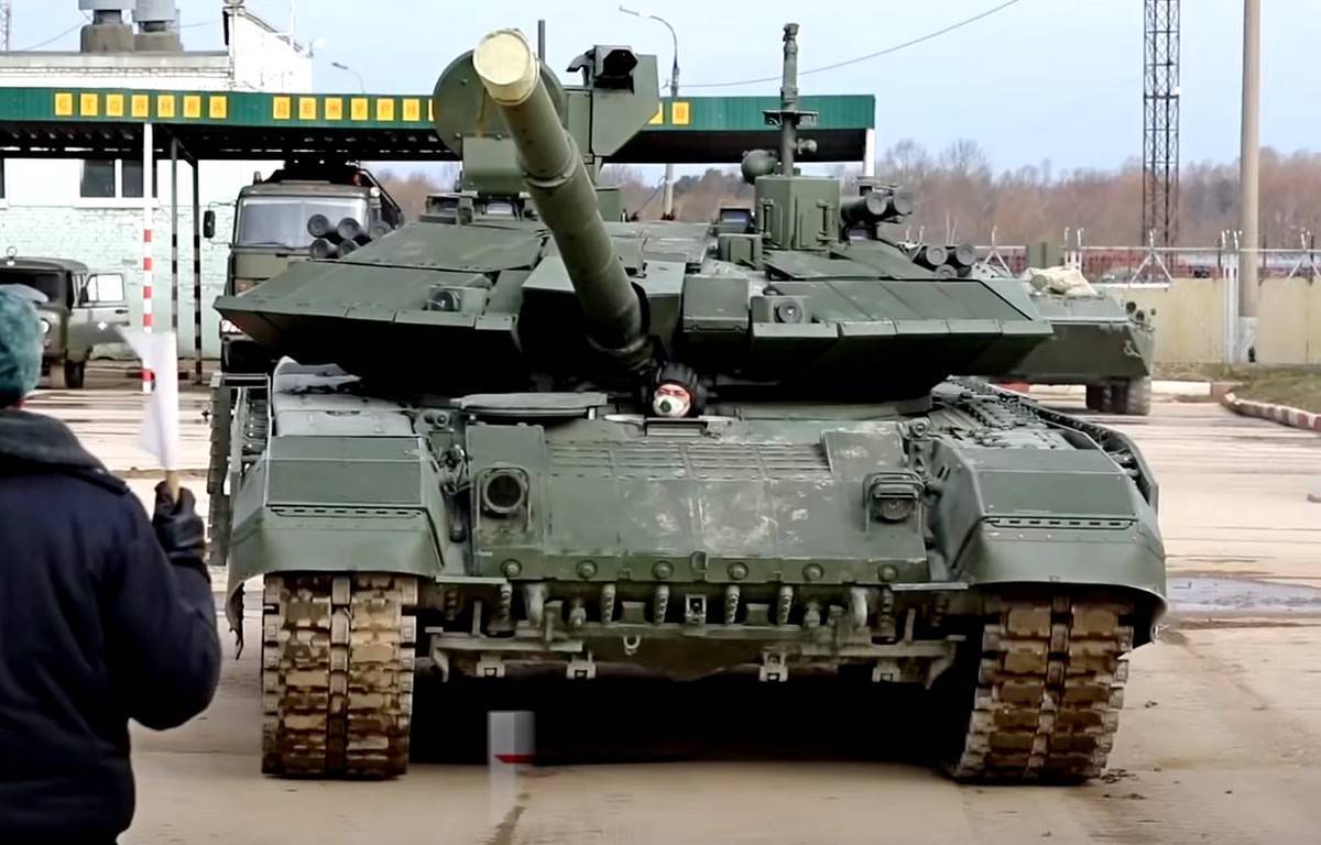 Т-14 «Армата» или Т-90М «Прорыв»: какой танк может стать оружием Победы?