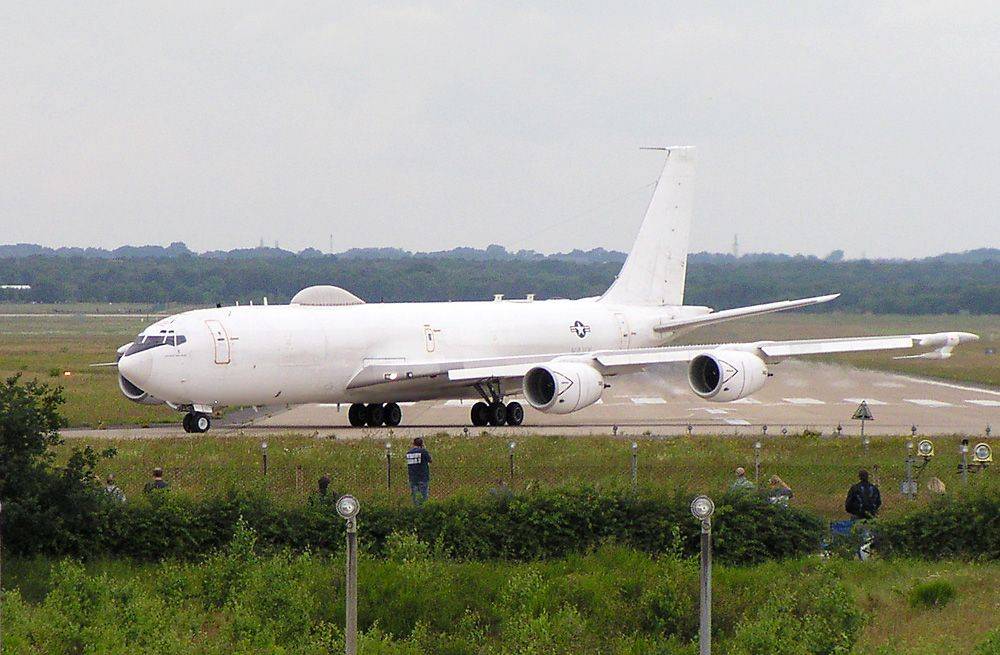 Гиганты ВПК США создадут «самолет судного дня» на смену Boeing E-6B Mercury