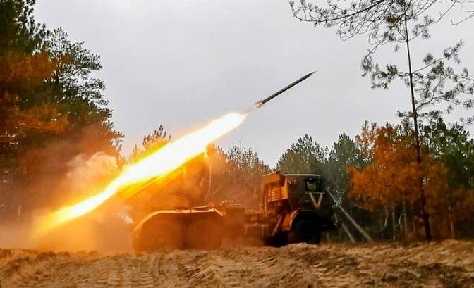 «Стратегия Герасимова»: 10 тыс. снарядов и ракет утюжат позиции ВСУ
