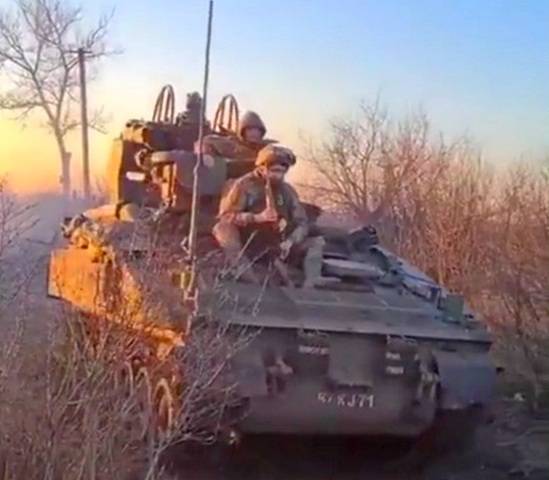 Английские ЗРК Stormer HVM боевики ВСУ прячут от снарядов "Краснополь"