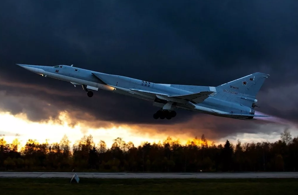 Ту-22 и Ту-95 совершили удары по западной Украине ракетами Х-101 и X-555
