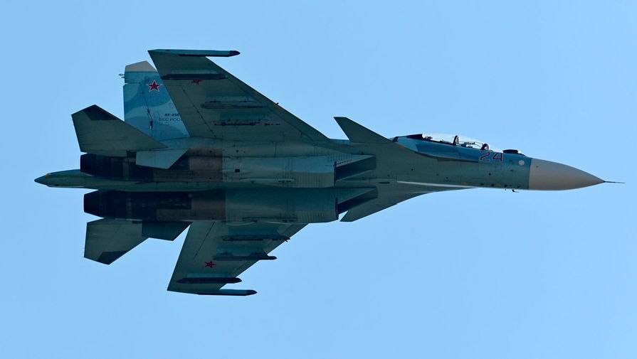 Су-27 подняли в воздух из-за приближения французского и немецкого самолетов