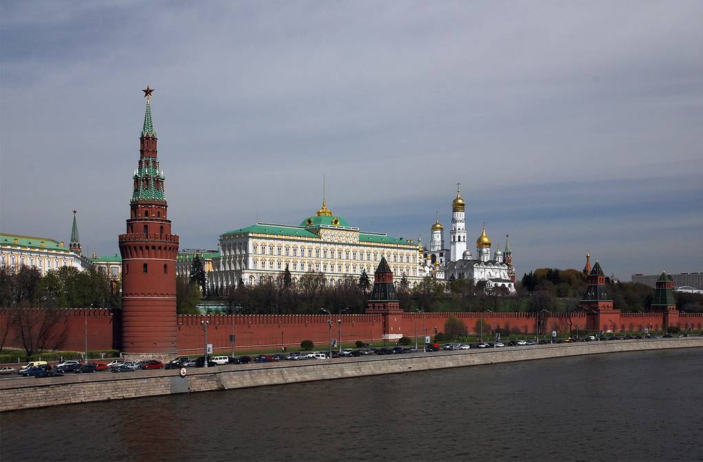 Чем опасна избыточная централизация системы управления в России