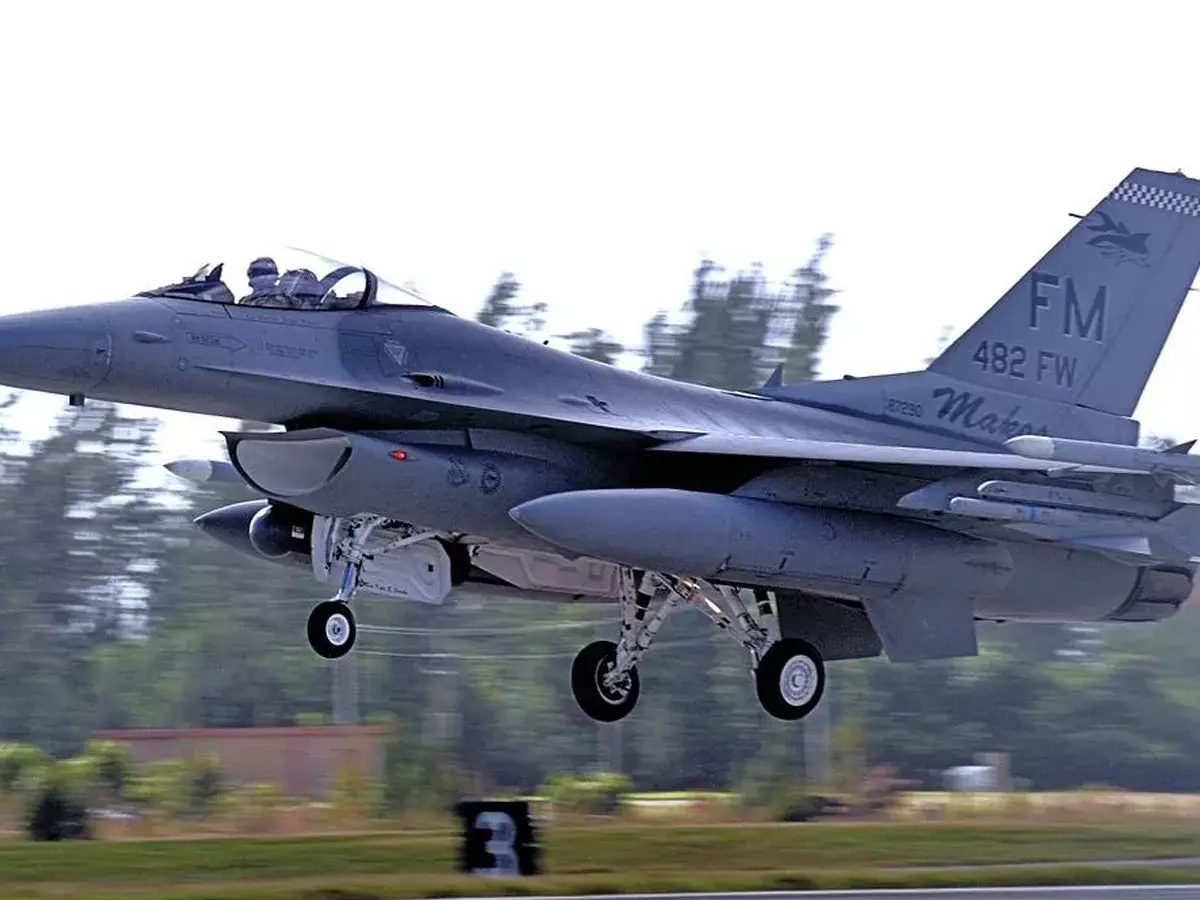 Пять причин для Америки вооружать Украину истребителями F-16