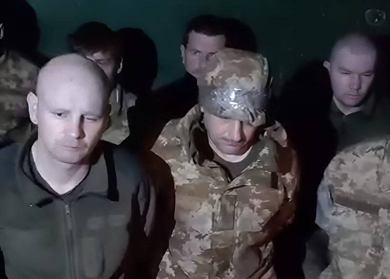 В Сети появилось свежее видео со сдавшимися в плен военнослужащими ВСУ