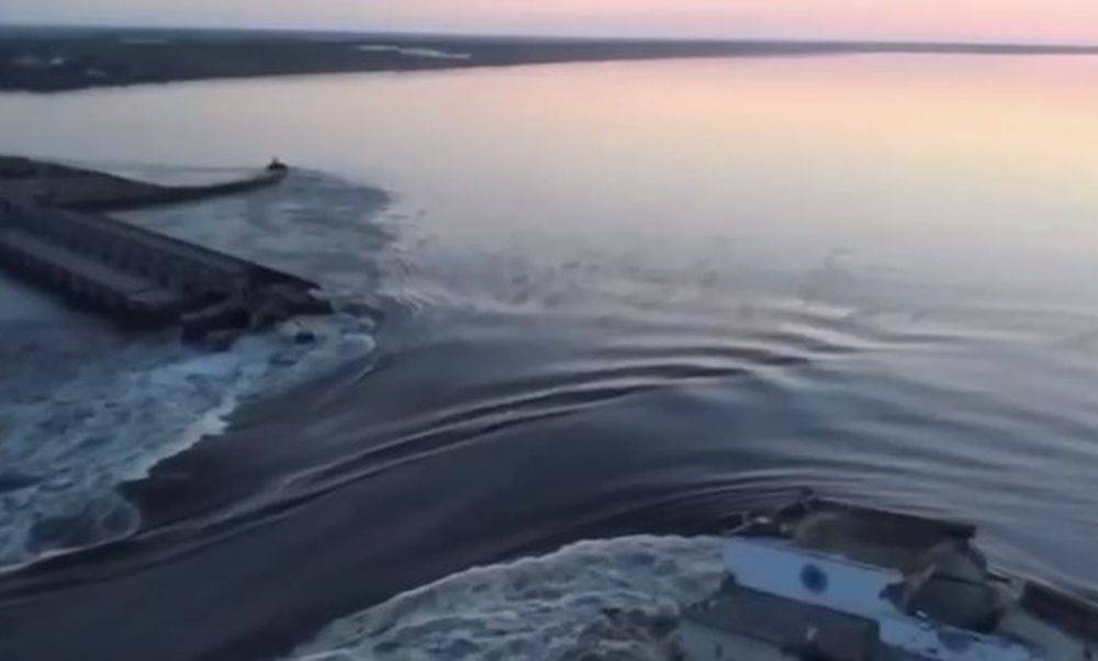 Зачем ВСУ подорвали Каховскую ГЭС