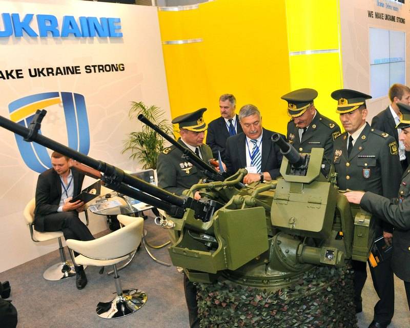 «Путин страны НАТО бомбить не будет» – в Киеве задумали переезд ВПК в ЕС