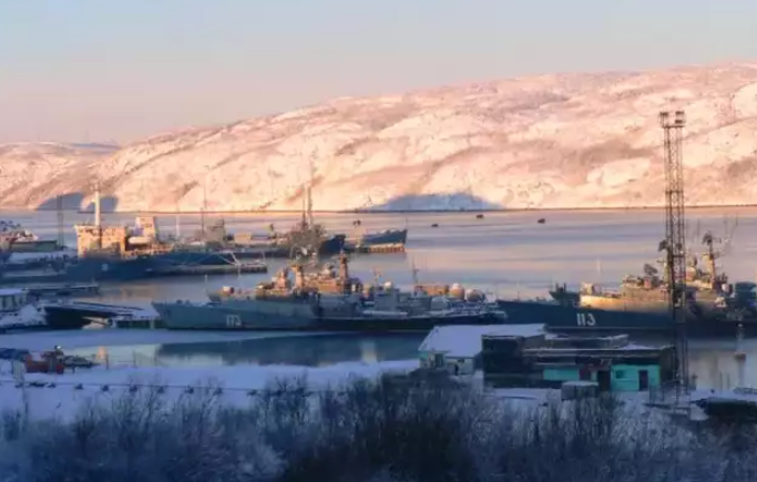 Navy News: Россия развернула необычную защиту на секретной базе в Арктике