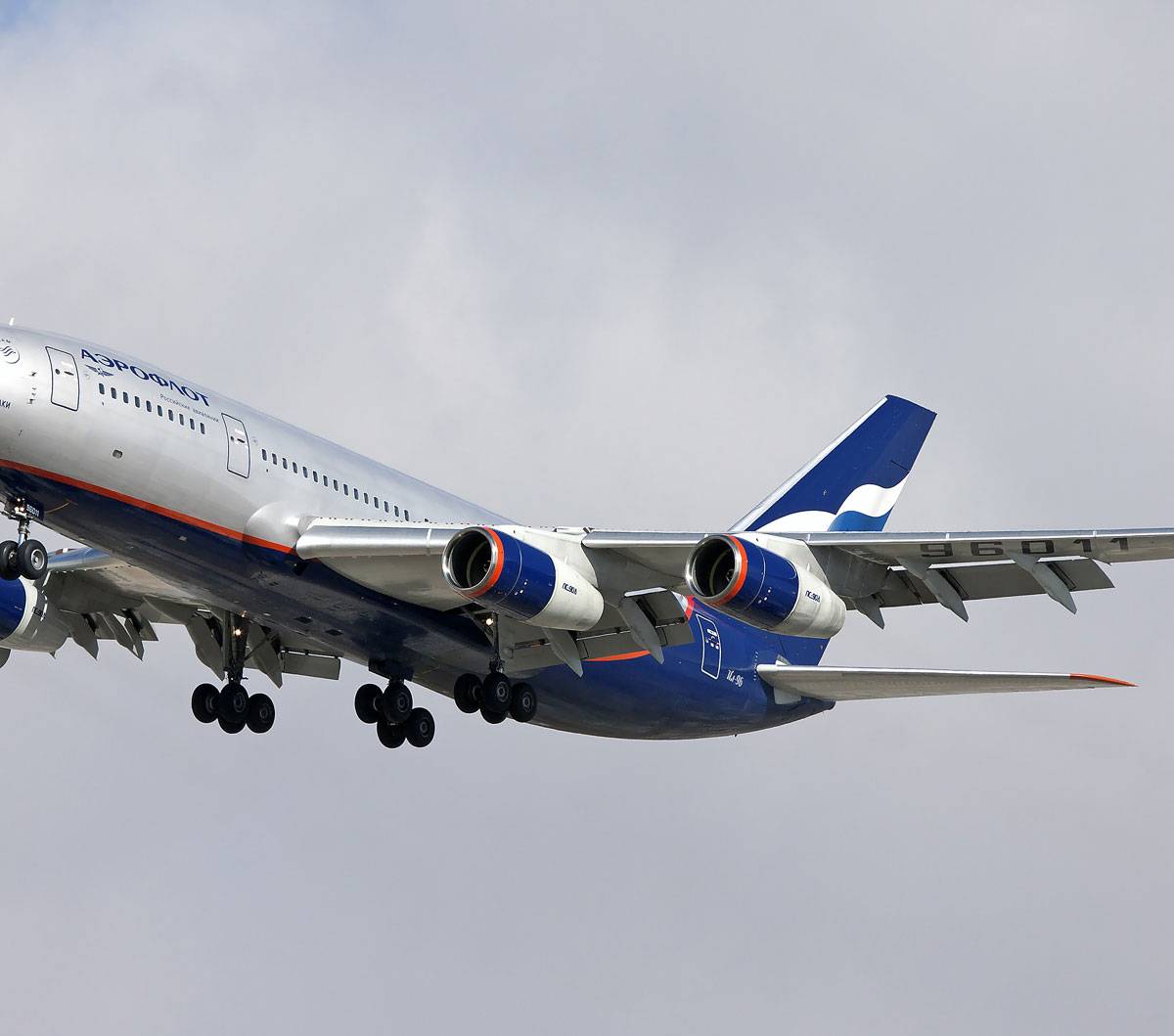 Россия планирует создать дальнемагистральный авиалайнер к 2030 году