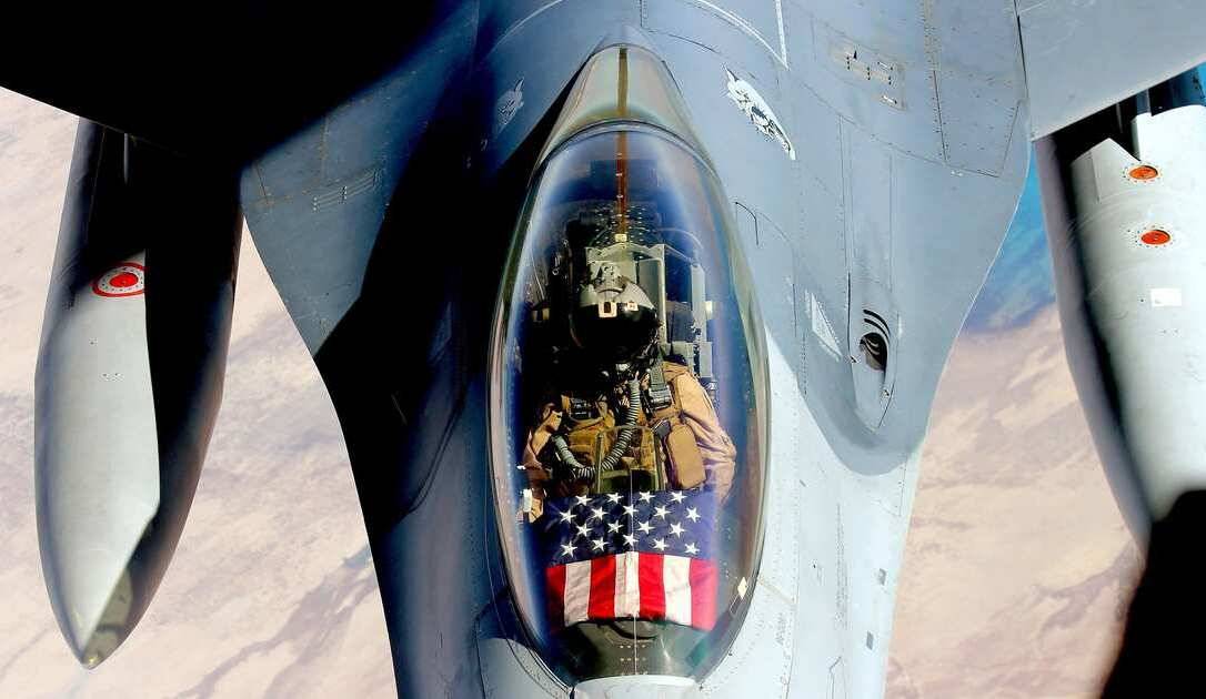 На Западе отреагировали на обещание Путина уничтожать истребители F-16