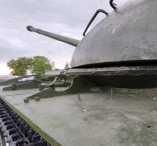 Начиненный взрывчаткой Т-54/Т-55 без экипажа впервые атаковал врага