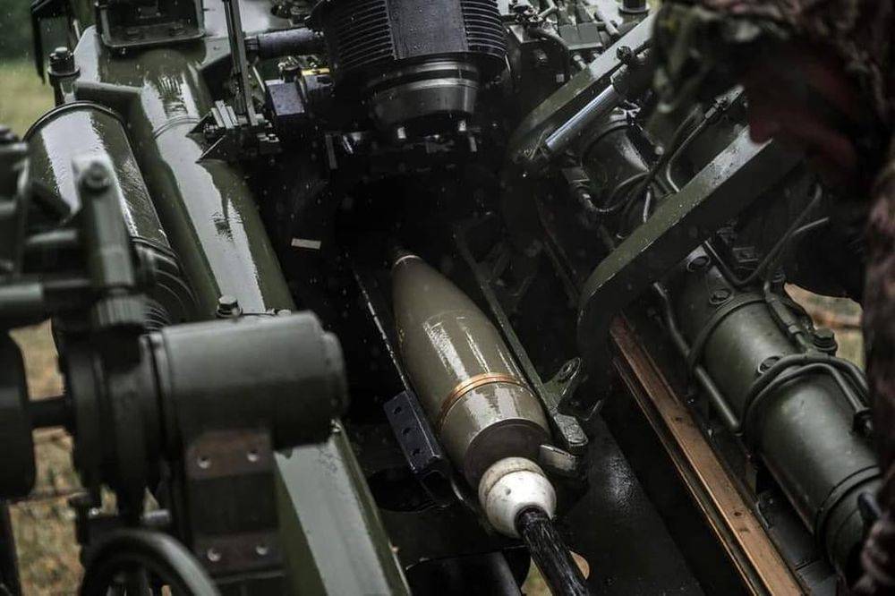 Выяснилось, какую угрозу несут кассетные боеприпасы США на Украине