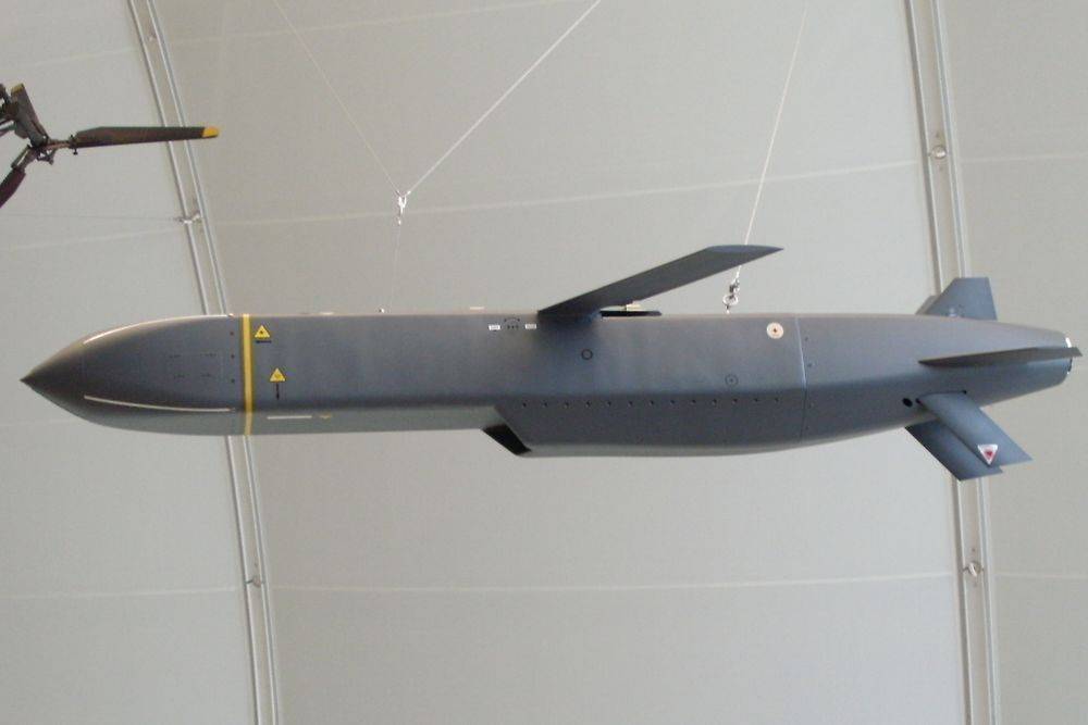 Париж мог передать Киеву наземный вариант ракет SCALP-EG/Storm Shadow