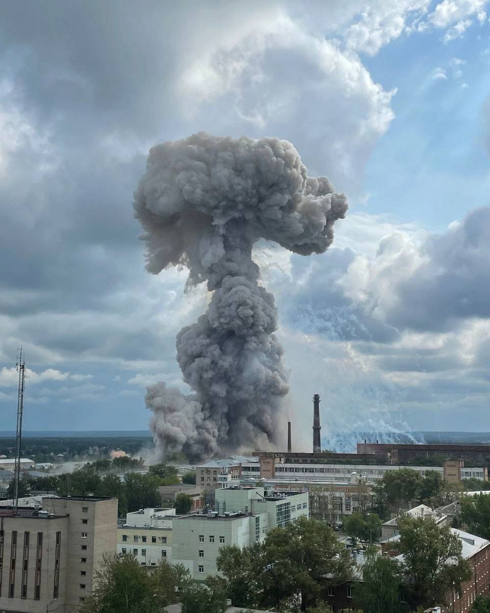 Под Москвой мощный взрыв на военном заводе