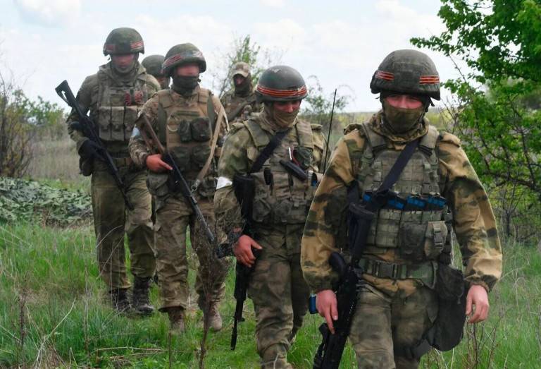 Донбасский фронт: тяжёлые бои под Артёмовском – враг остановлен