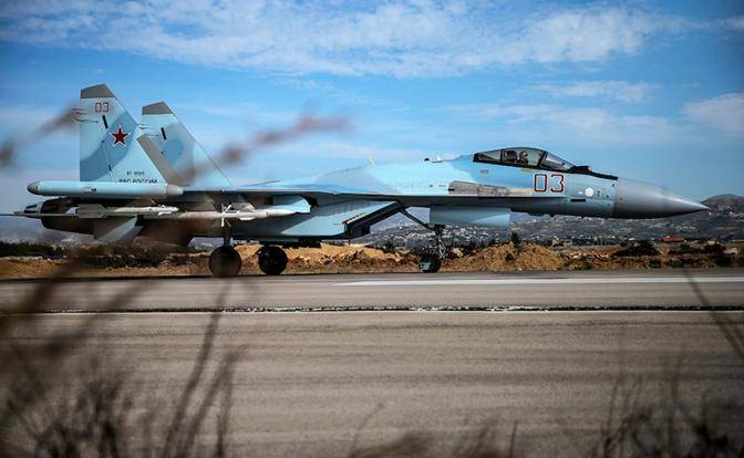 Наши Су-35 не дают спуску американским «невидимкам» F-35 в небе Сирии