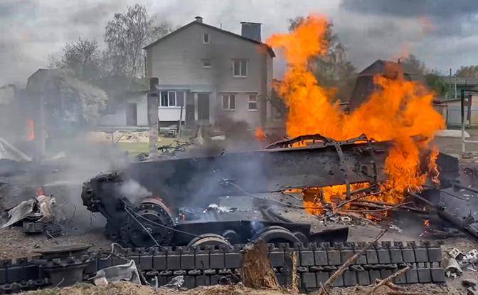 Украинская артиллерия массово горит под Работино, но туда подвозят новую