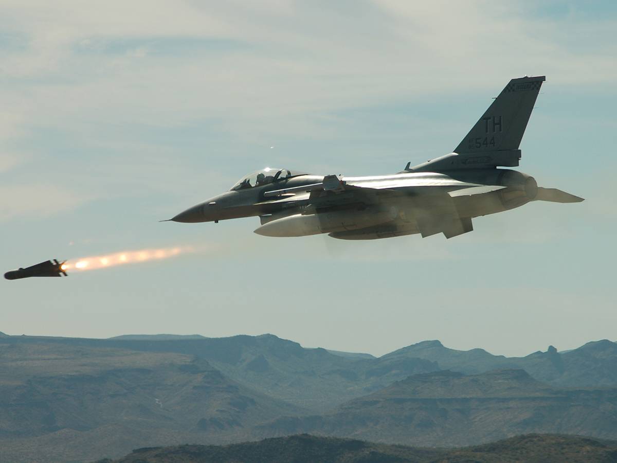 F-16 ликвидируют дефицит самолетов ВСУ для запуска ракет по Крыму