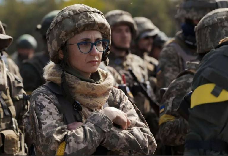 Тотальная мобилизация: в Киеве придумали, как утилизировать женщин