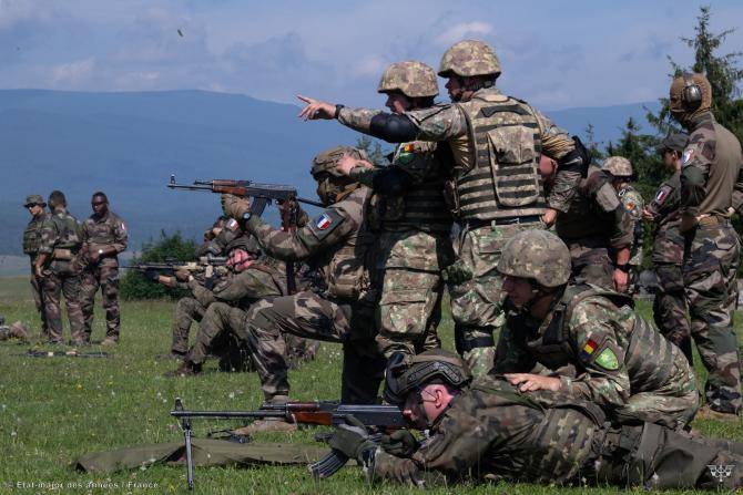 Для противостояния с Россией Румыния увеличит армию до 100 тысяч