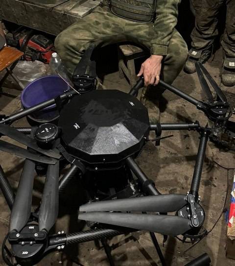 Вражескую летящую "Баба-ягу" сбили российским FPV-дроном ВТ-40