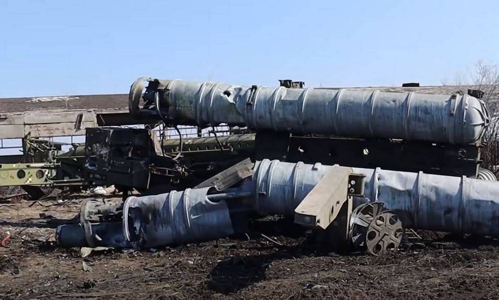 Появились кадры с уничтоженным ЗРК С-300 украинских войск