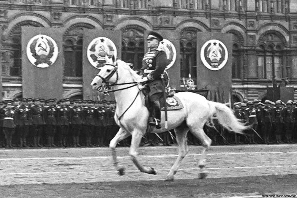 Парад 1945 года: триумф победившей Родины