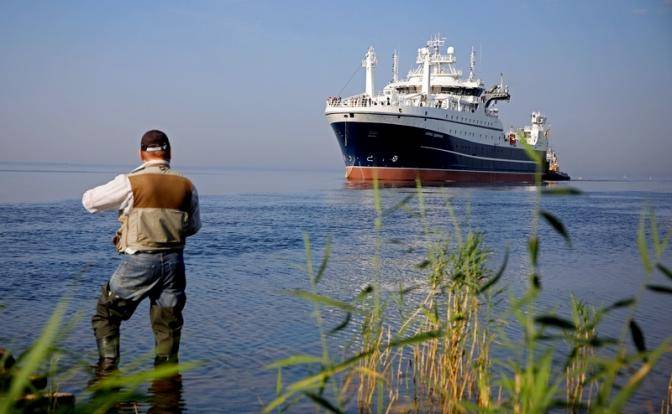 «Злые русские рыбаки заминировали Северное море»