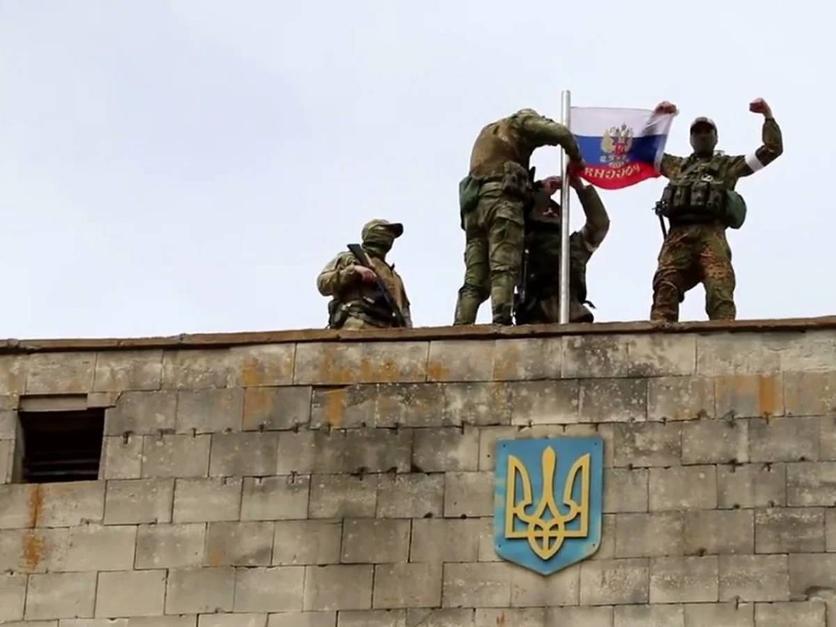 Новости СВО: флаг России поднят в мкр «Канал» в Часовом Яре