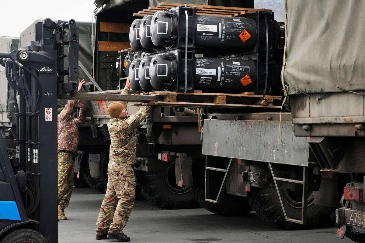 Западное оружие для Киева уходит исламским террористам и наркокартелям