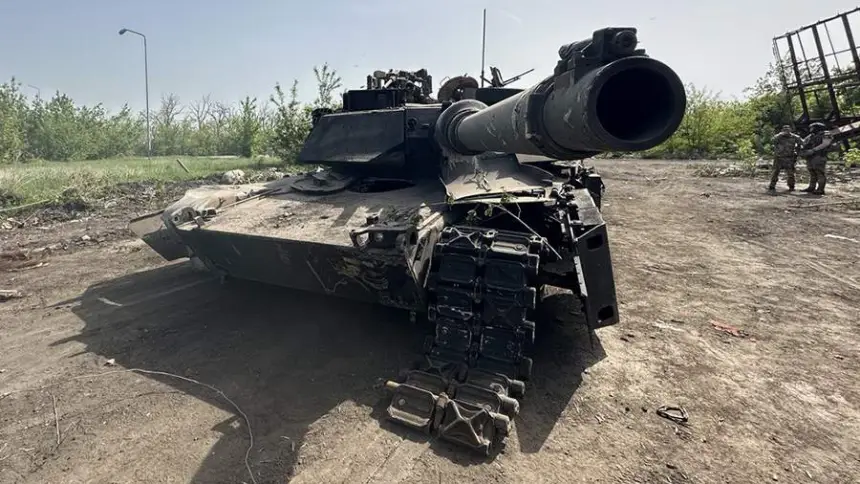 Коробка со взрывчаткой: эксперт подробно указал уязвимости Leopard и Abrams