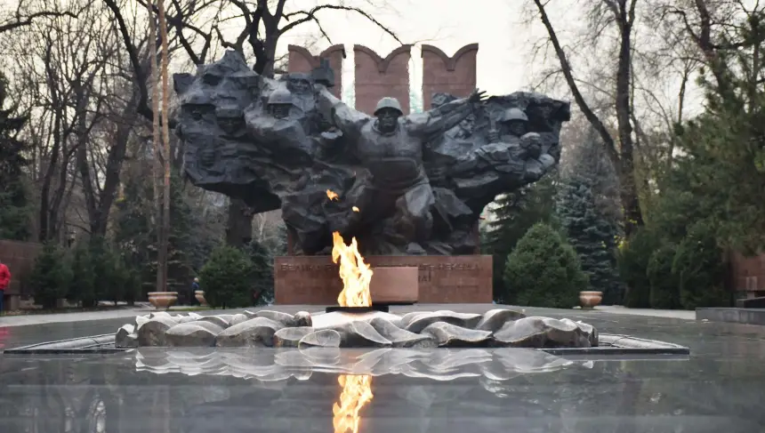 Советский Казахстан стал надёжной тыловой опорой фронту Советский Казахстан стал надёжной тыловой опорой фронту
