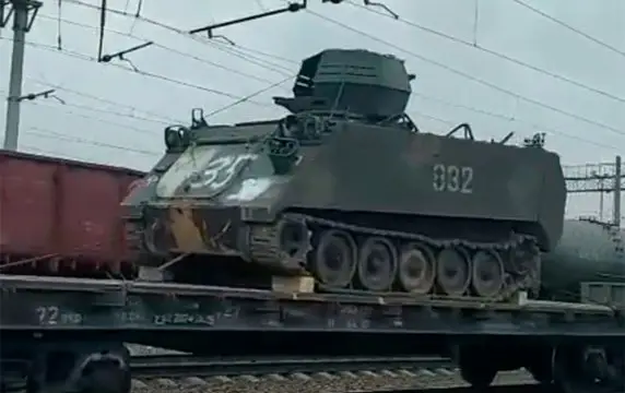 Трофейной техники НАТО стало так много, что ее отправляют в тыл эшелонами Трофейной техники НАТО стало так много, что ее отправляют в тыл эшелонами