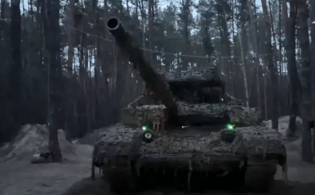 Ночной кошмар: экипажи танков Т-72Б3М уничтожили укрепления и технику ВСУ Ночной кошмар: экипажи танков Т-72Б3М уничтожили укрепления и технику ВСУ