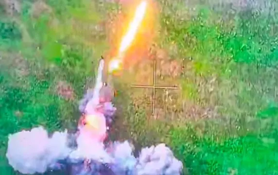 Появилось видео яркого подрыва квадроцикла ВСУ на минном поле Появилось видео яркого подрыва квадроцикла ВСУ на минном поле